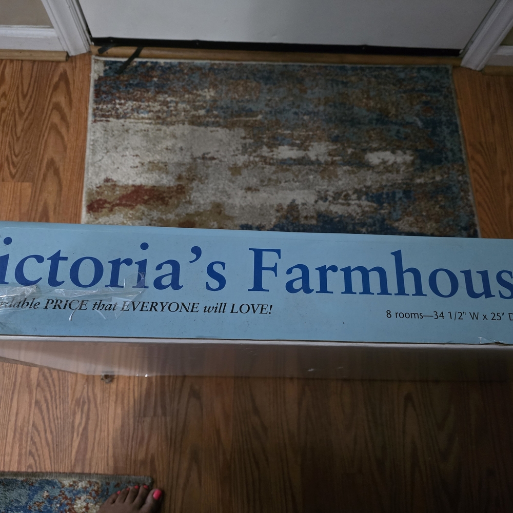 Victoria's Farmhouse Dollhouse Kit